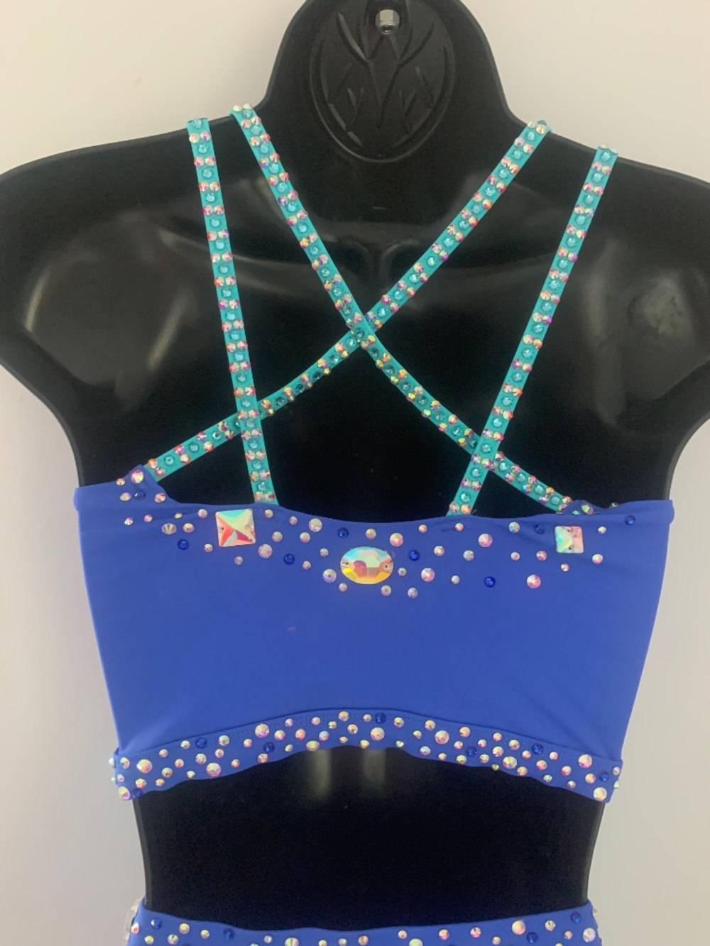 XS Stone Embellished Dance Costume: Two-Piece Acro Jazz Audition Set - Picture 6 of 7